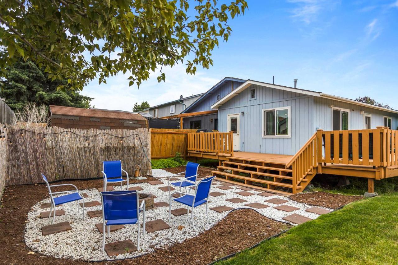 Updated Townhome Near Airport And Shopping! Анкъридж Екстериор снимка